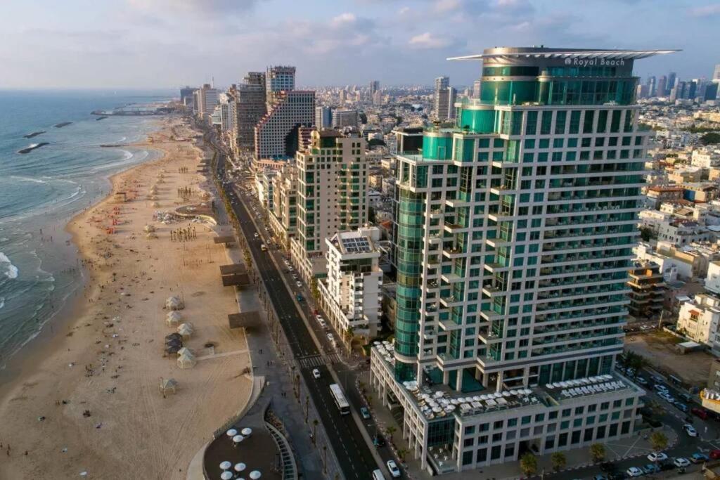 Apartment Amazing Sea View With Parking At Royal - By Tlv *