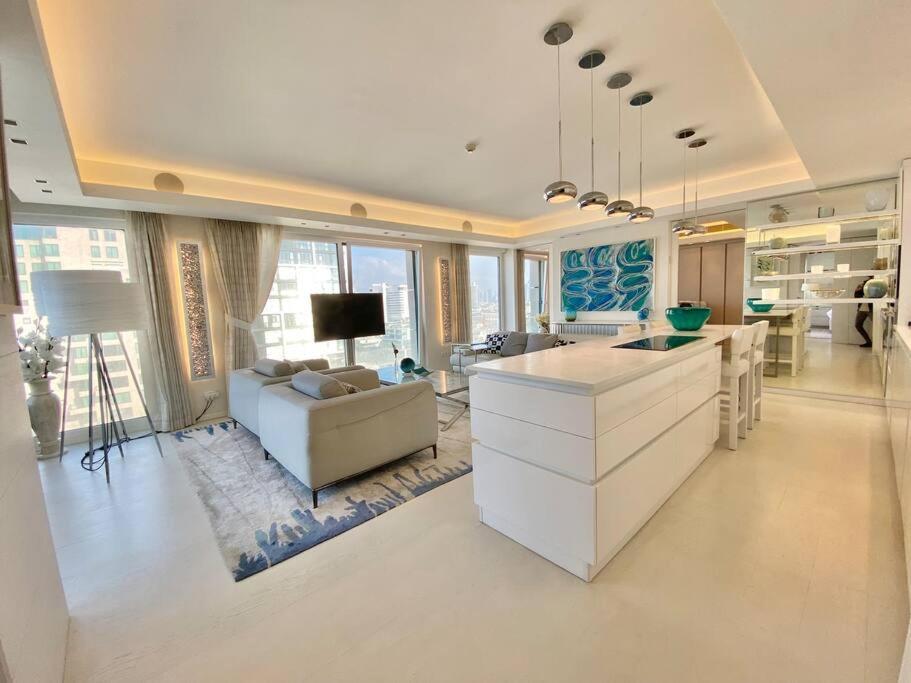 Apartment Amazing Sea View With Parking At Royal - By Tlv *